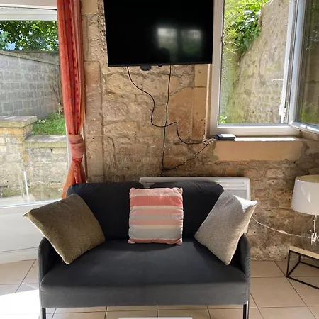 Le Nid D Abbaye Apartment